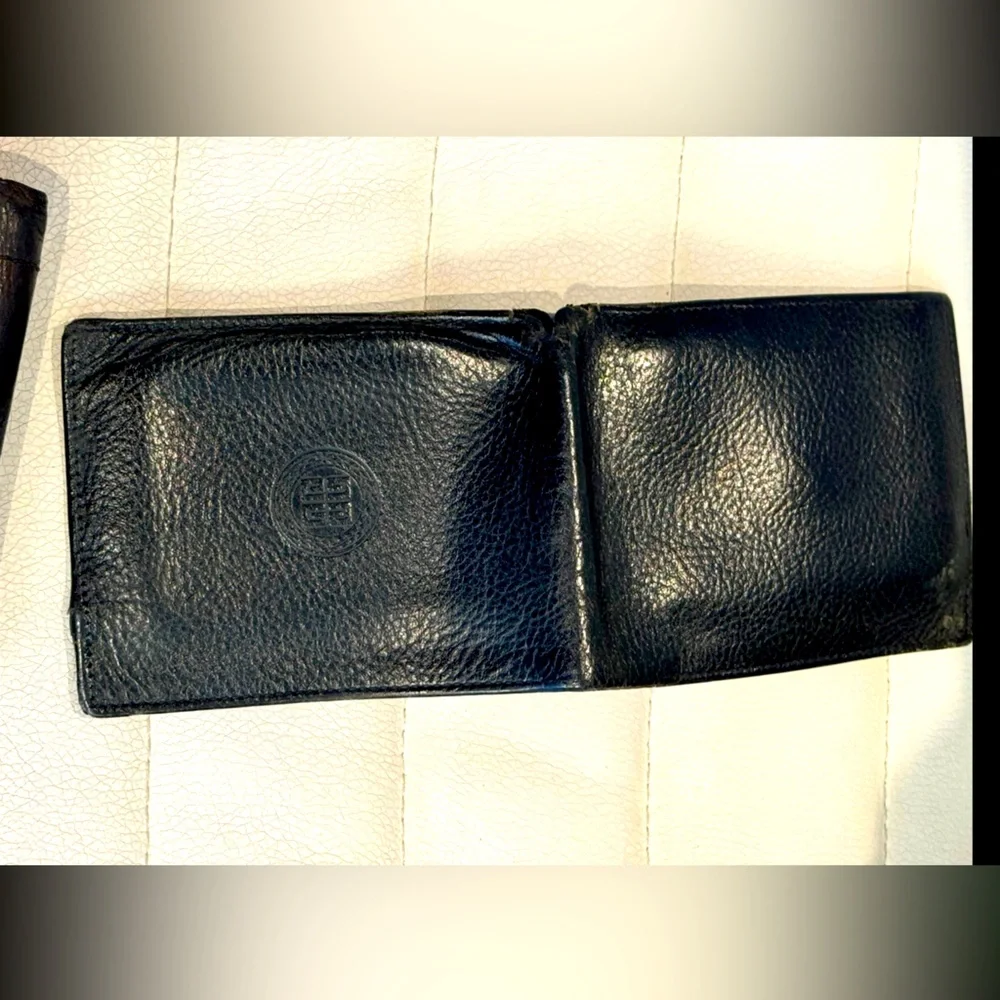 Givenchy Luxe Black Pebbled Leather Men’s Compact Bifold Wallet